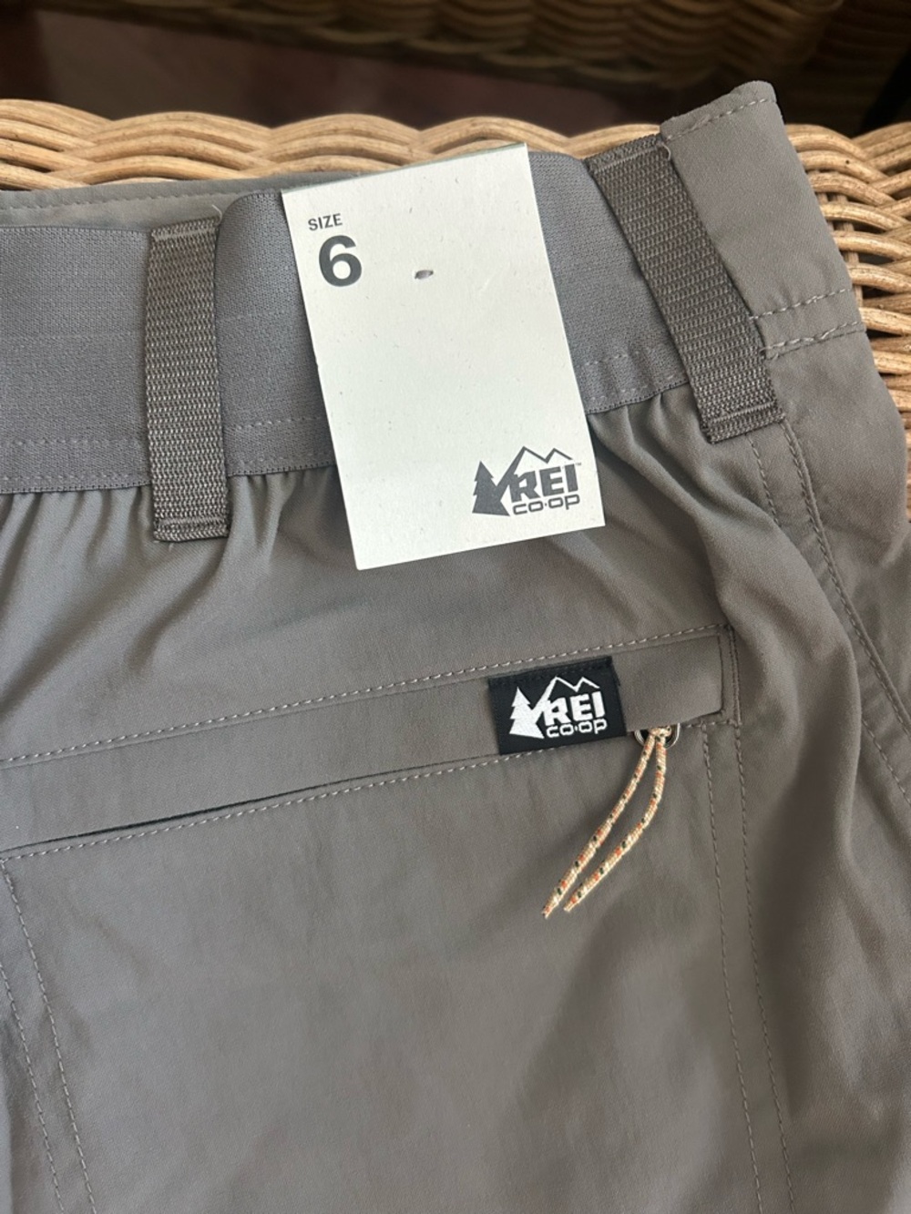NWT REI Co-op Sahara Bermuda Shorts Sz 6 Olive Green - Picture 3 of 4